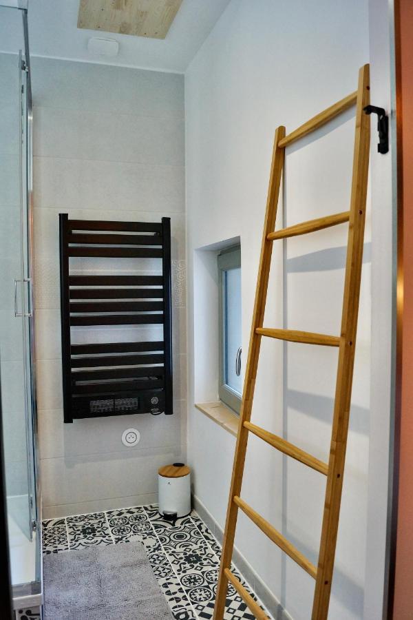 Le Cosy Apartment Крест Екстериор снимка