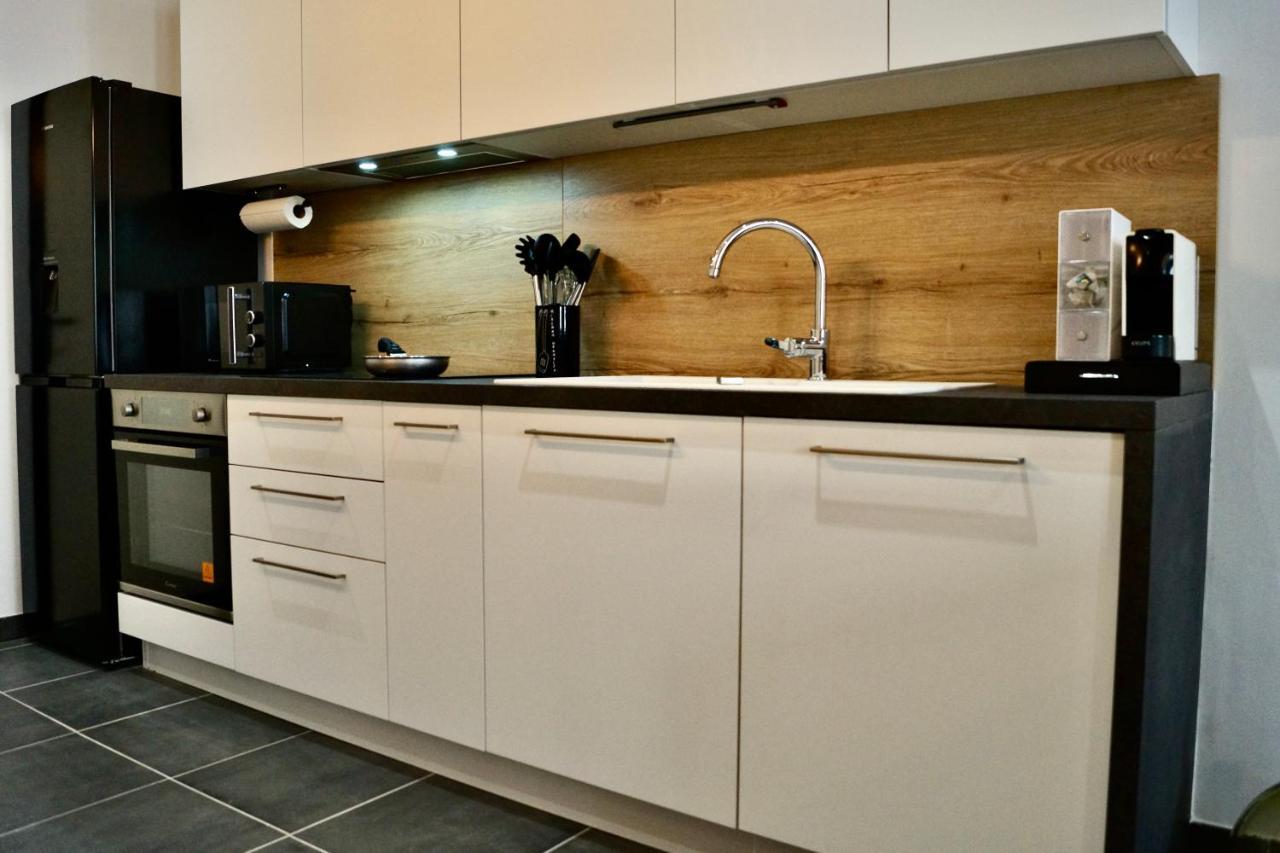 Le Cosy Apartment Крест Екстериор снимка